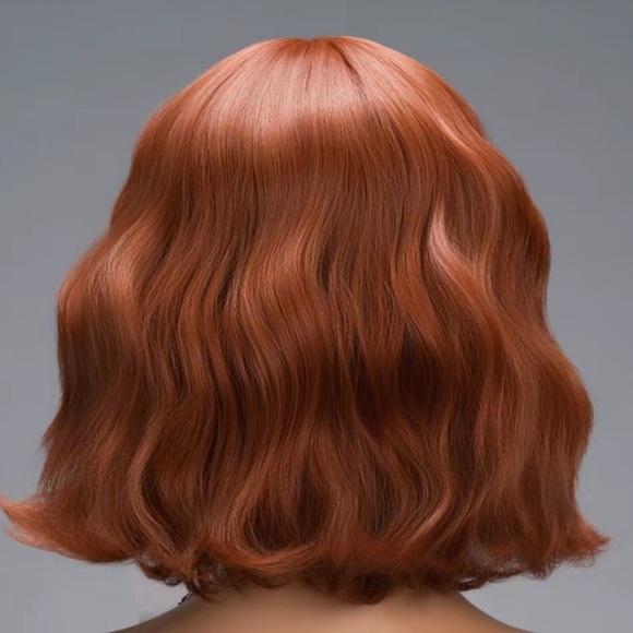 Auburn (Sunwashed Cherry) 9-inch Wavy Bob Wig - Picture 4 of 7